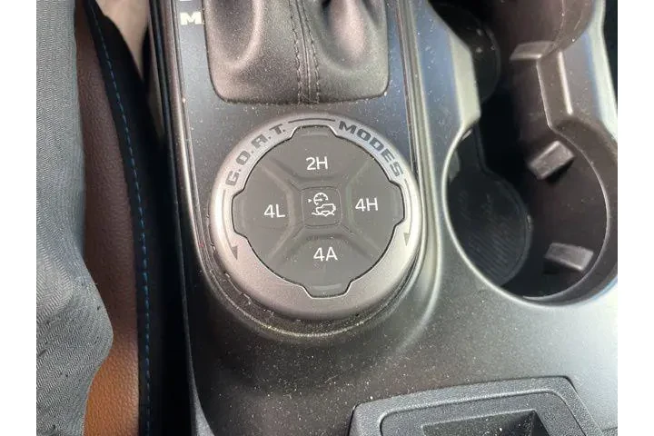 $39992 : Ford Bronco 2022 4x4 Base Ad image 10