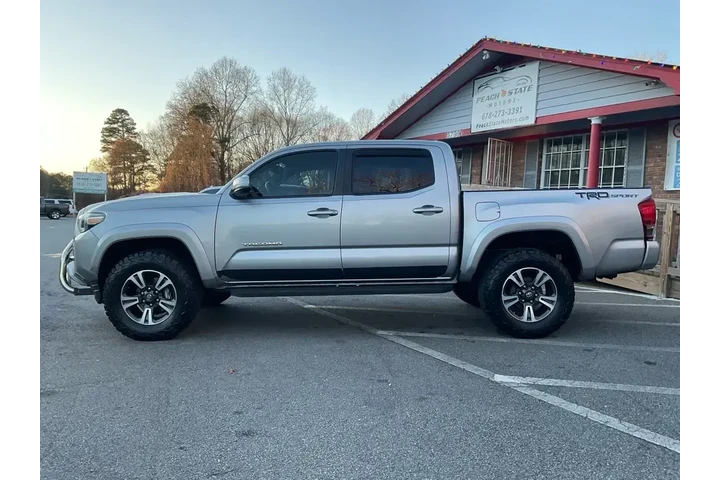 $21485 : Toyota Tacoma 2016 4x2 SR5 V image 8