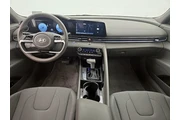 Hyundai ELANTRA 2025 SEL Con