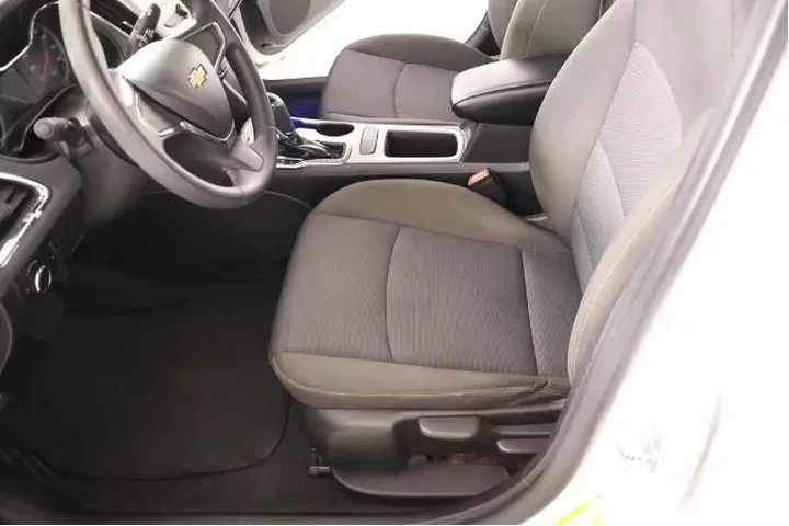 $9622 : Chevrolet Cruze 2018 LS Auto image 10