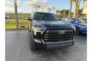 $39592 : Toyota Tundra 2023 4x4 SR5 4 thumbnail