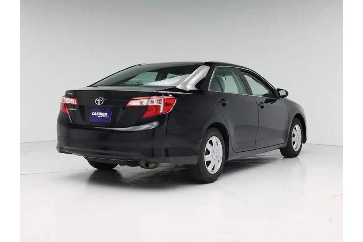 $15998 : Toyota Camry 2014 SE 4dr Sed image 8