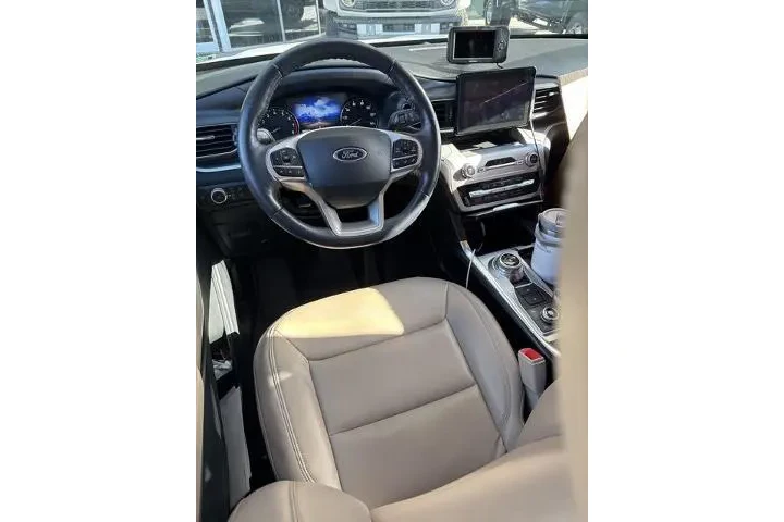 $23990 : Ford Explorer 2021 AWD XLT 4 image 7