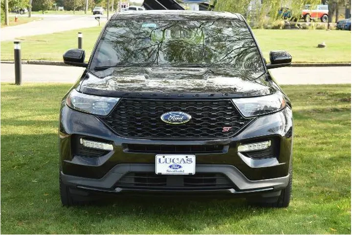 $37990 : Ford Explorer 2022 AWD ST 4d image 2