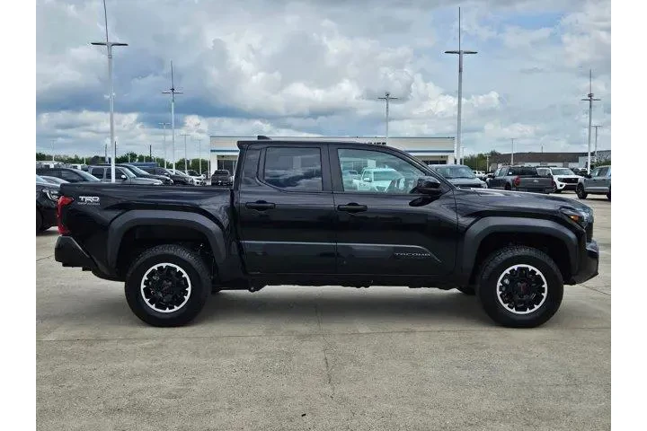 $39699 : Toyota Tacoma 2024 4x4 SR5 4 image 2