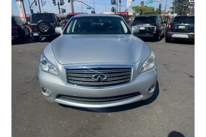 $10998 : 2012 M35h image 4