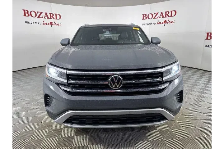 $18500 : Volkswagen Atlas Cross Sport image 2