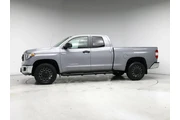 $36998 : Toyota Tundra 2018 4x4 SR5 4 thumbnail