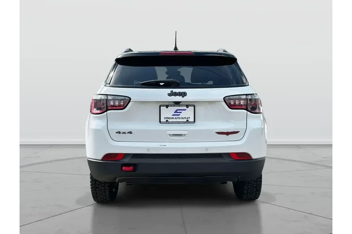 $23490 : Jeep Compass 2024 4x4 Trailh image 6