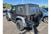 $14240 : Jeep Wrangler 2015 4x4 Sport thumbnail