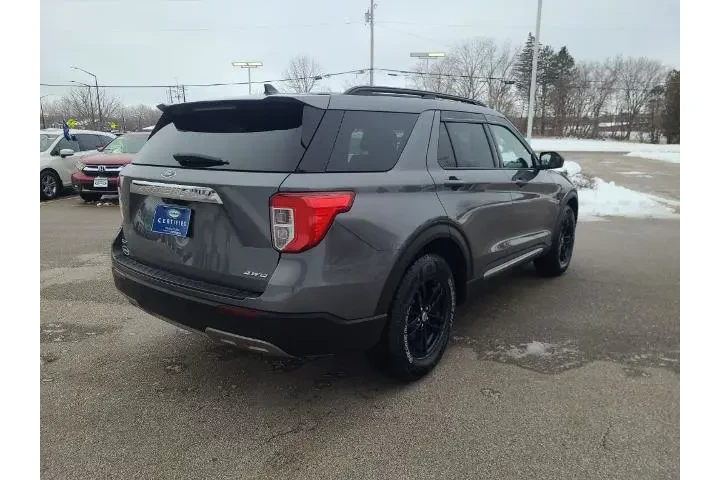 $29997 : Ford Explorer 2022 AWD XLT 4 image 6