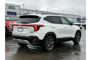 $22988 : Kia Seltos 2024 AWD S 4dr SU thumbnail