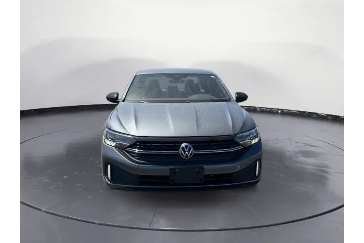 $21158 : Volkswagen Jetta 2024 Sport image 8