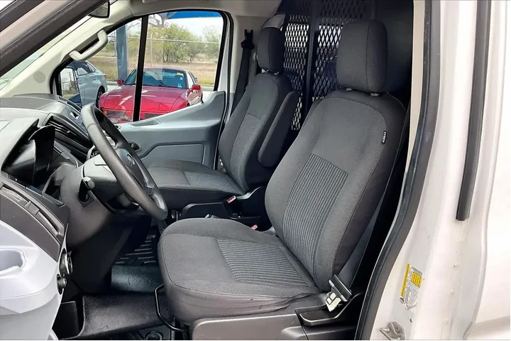 $20811 : Ford Transit 2018 250 3dr SW image 8