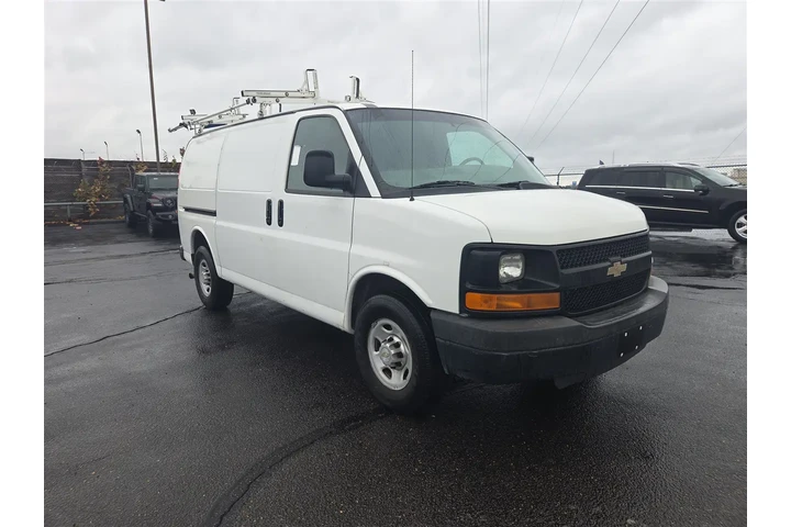 2014 Express 2500 Cargo image 7