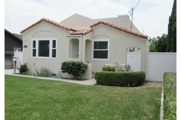 $1990 : Bellflower New Construction - image 1