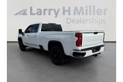 Chevrolet Silverado 2500HD 2 thumbnail