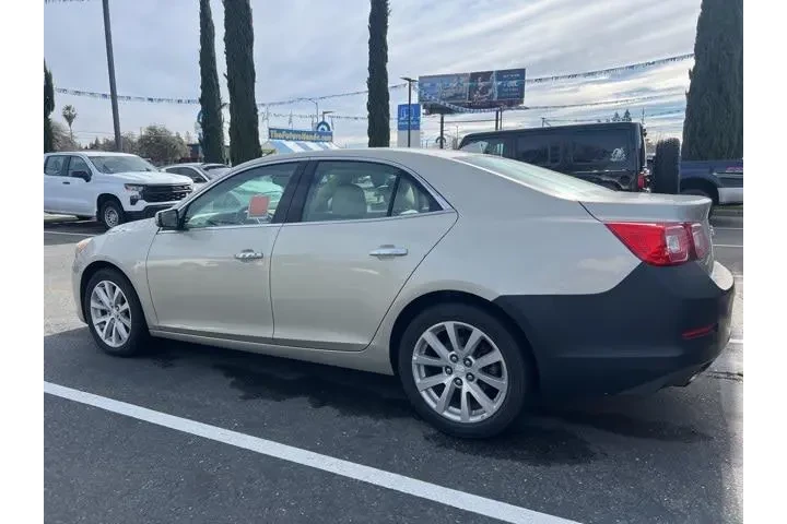 $11988 : Chevrolet Malibu 2013 LTZ 4d image 5