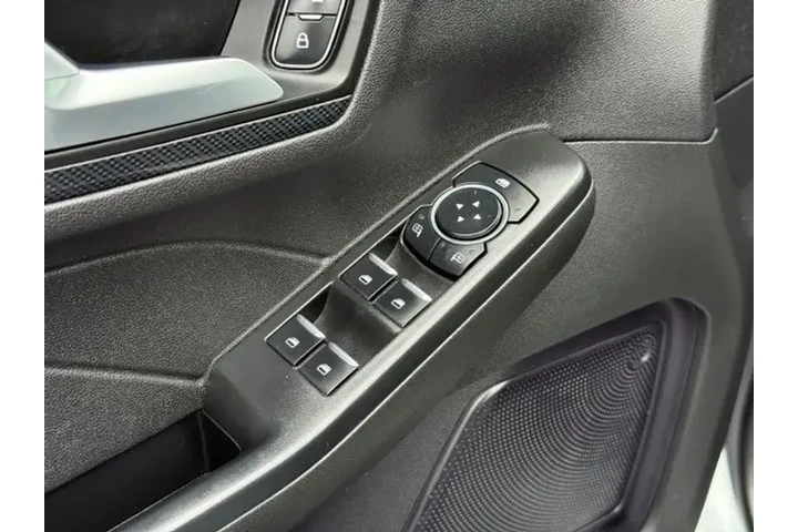 $21935 : Ford Escape 2024 AWD ST-Line image 9