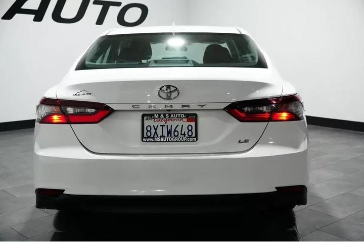 $18817 : 2021 Camry image 10