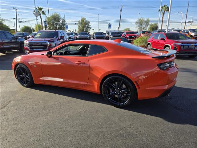 $38890 : Pre-Owned 2019 Camaro 1SS image 4