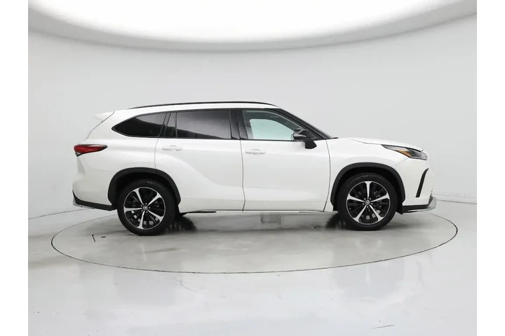 $33998 : Toyota Highlander 2021 AWD X image 7