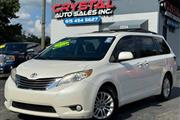 2015 Sienna XLE 8-Passenger thumbnail