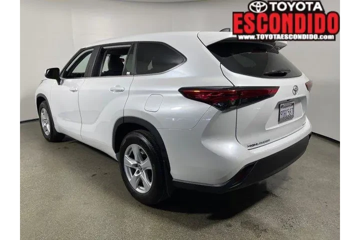 $31998 : Toyota Highlander 2023 AWD L image 5