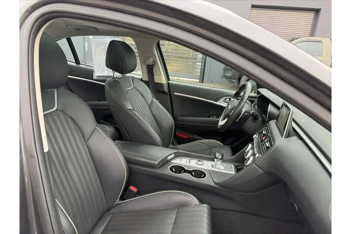 $20710 : Genesis G70 2020 AWD 2.0T 4d image 9