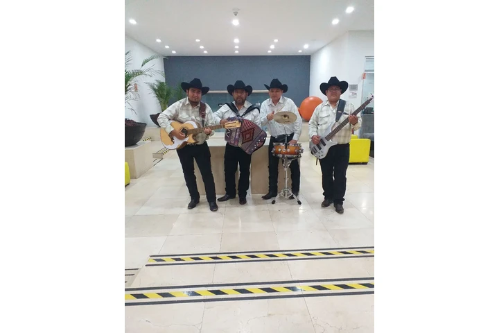 GRUPO NORTEÑO $5,000 X 2 HRS image 1
