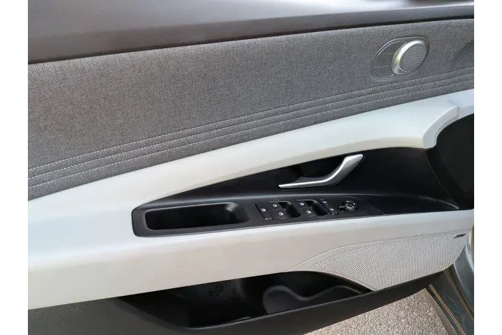 $29777 : Hyundai ELANTRA Hybrid 2025 image 8