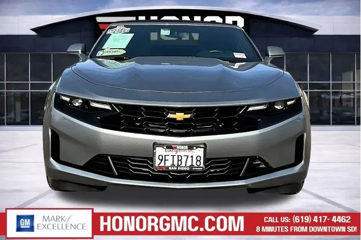 $24488 : Chevrolet Camaro 2023 LT 2dr image 2