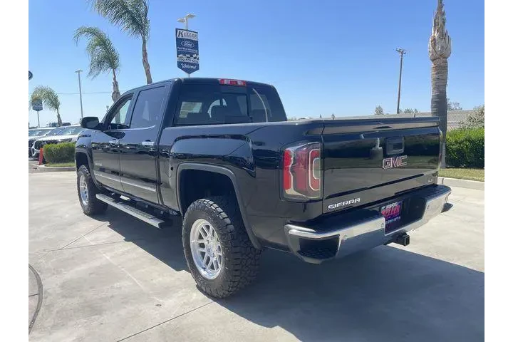 $33225 : GMC Sierra 1500 2018 4x4 SLT image 6