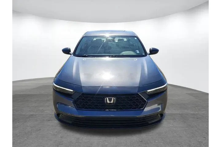 $25200 : Honda Accord 2024 LX 4dr Sed image 2