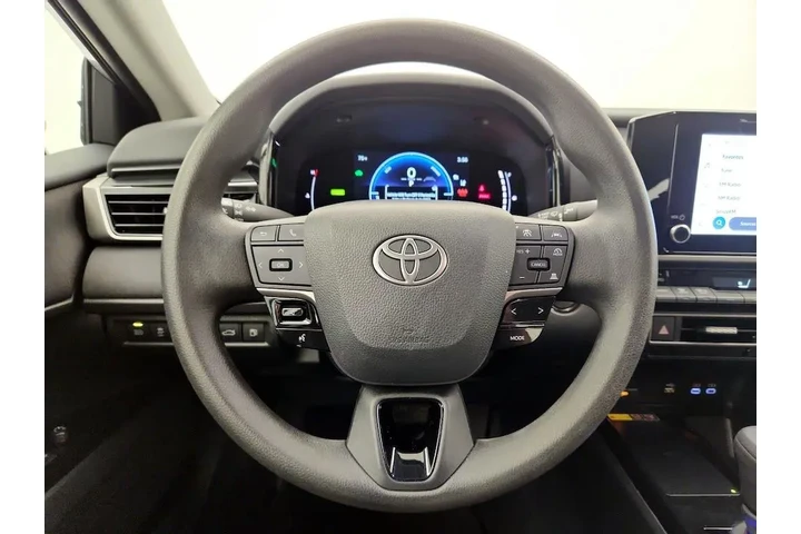 $27998 : Toyota Camry 2025 LE 4dr Sed image 10