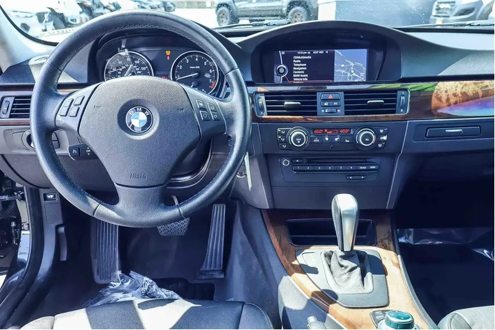 $6000 : BMW 3 Series 2010 328i 4dr S image 3