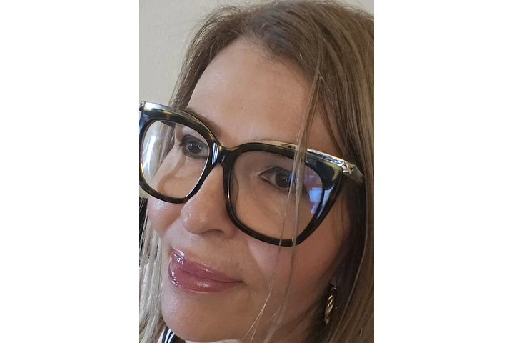 Señora sexy image 1