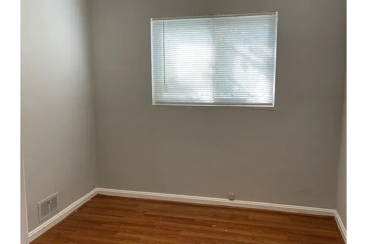 $2500 : SINGLE FAMILY HOUSE FOR RENT image 9