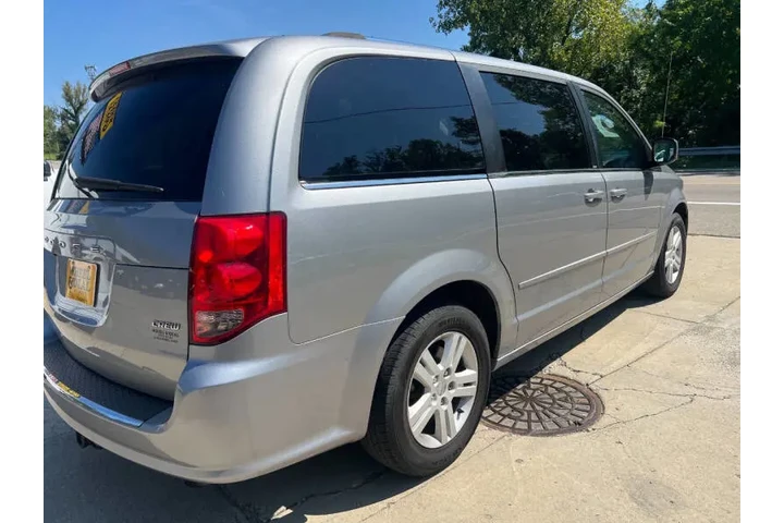 $4995 : 2013 Grand Caravan Crew image 6