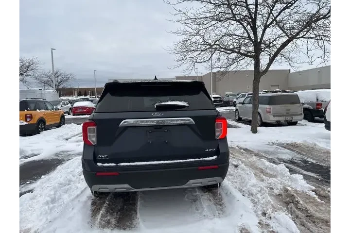 $30769 : Ford Explorer 2022 AWD XLT 4 image 6