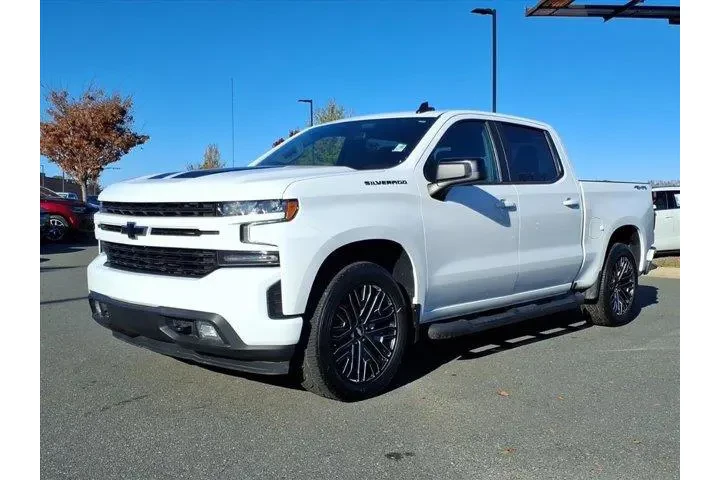 $32987 : Chevrolet Silverado 1500 Lim image 1