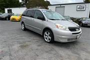 $6999 : 2005 TOYOTA SIENNA thumbnail