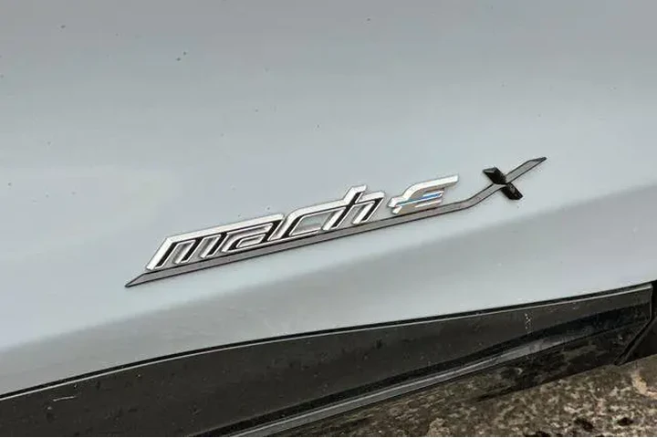 $29996 : Ford Mustang Mach-E 2024 Pre image 9