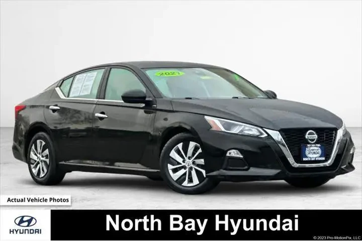 $15990 : Nissan Altima 2021 2.5 S 4dr image 1
