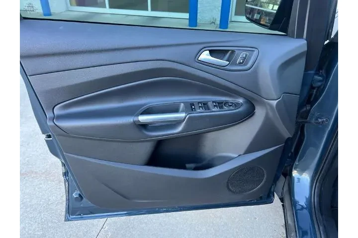 $13899 : Ford Escape 2019 AWD SE 4dr image 10