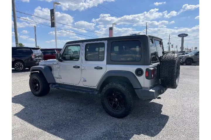 $21452 : Jeep Wrangler Unlimited 2018 image 4