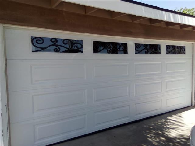 Garage door image 1