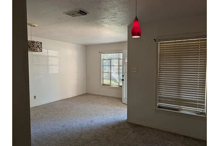 $800 : Acogedor dos dormitorios image 7