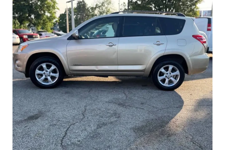 $8299 : 2009 RAV4 Limited image 4