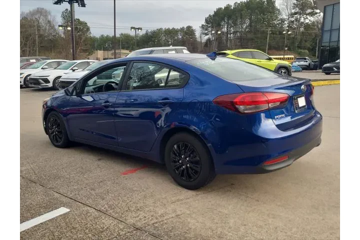 $11993 : Kia Forte 2018 LX 4dr Sedan image 8